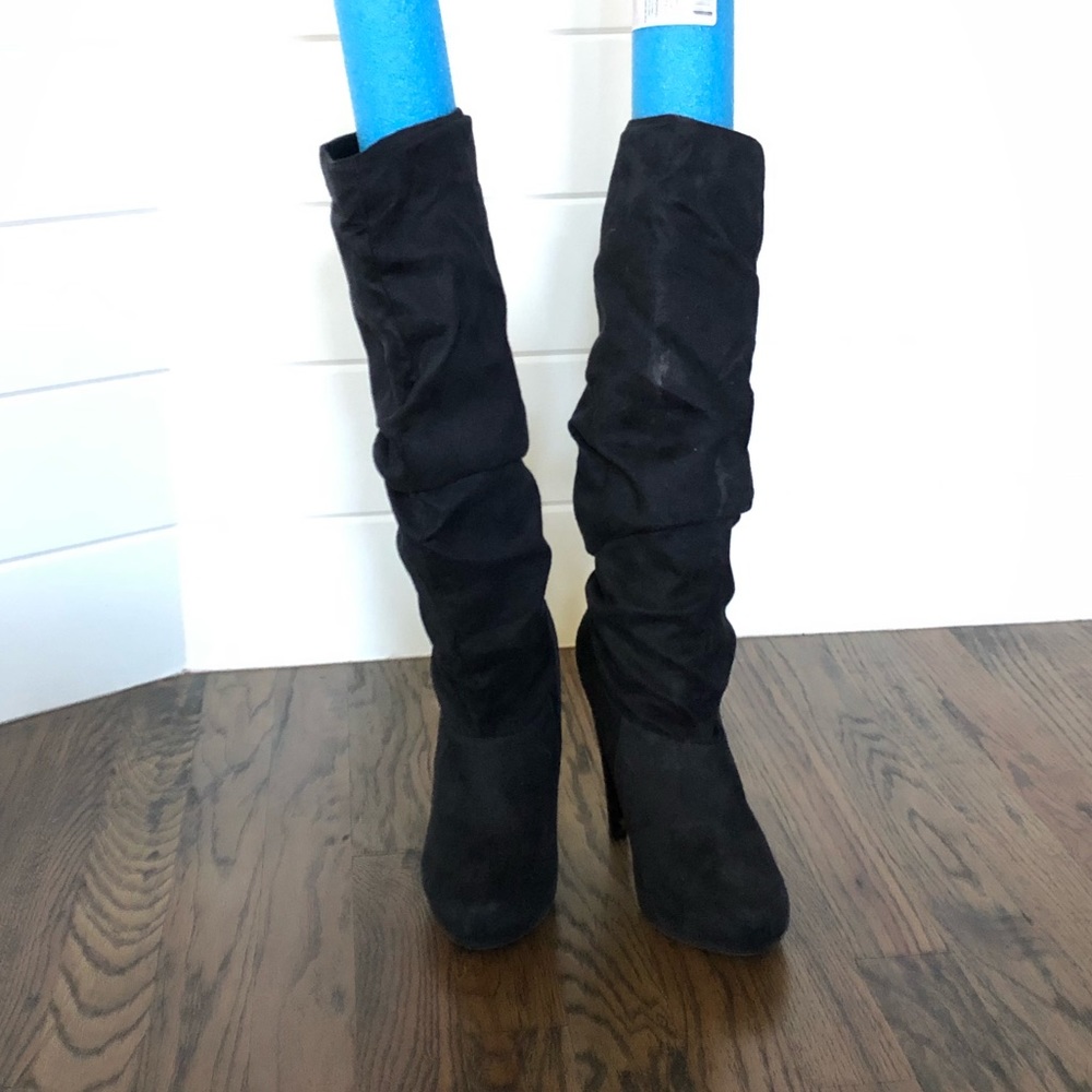 Black Knee High Suede Ruched Boots